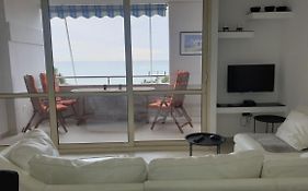 M&I Beach Apartment With Sea View