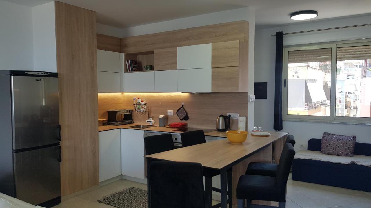 M&I Beach Apartment With Sea View Durrës Zewnętrze zdjęcie